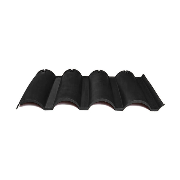 Schwarze Dachpfannen